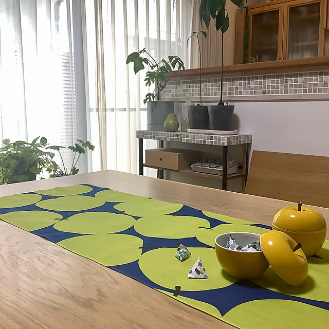 机/りんごモチーフ/ダイニングテーブル/名古屋モザイクタイル/観葉植物...などのインテリア実例 - 2025-04-01 11:16:09