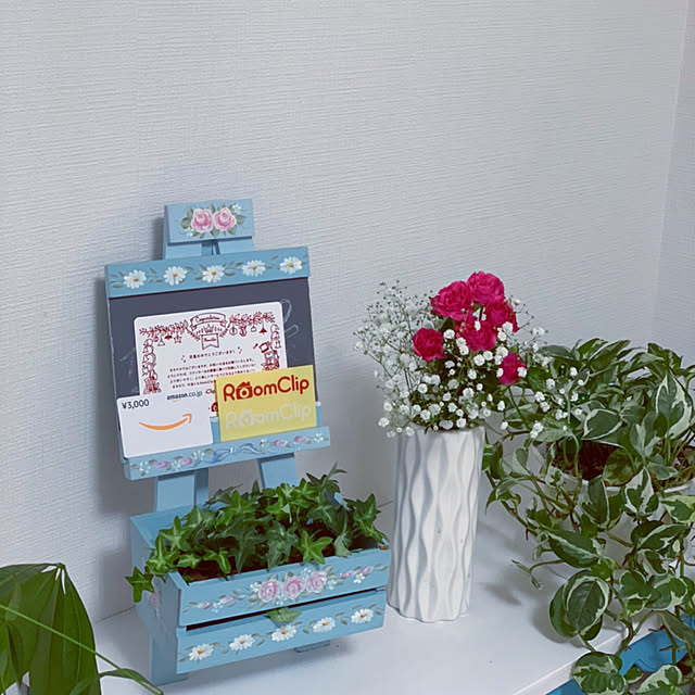 イベント受賞ステッカー/いつもみて頂き有難う御座います(^^)/皆様の素敵なpixに癒されてます♡/kigiちゃんの花台♡/沢山のいいね!ありがとうございます♡...などのインテリア実例 - 2020-10-31 17:57:44