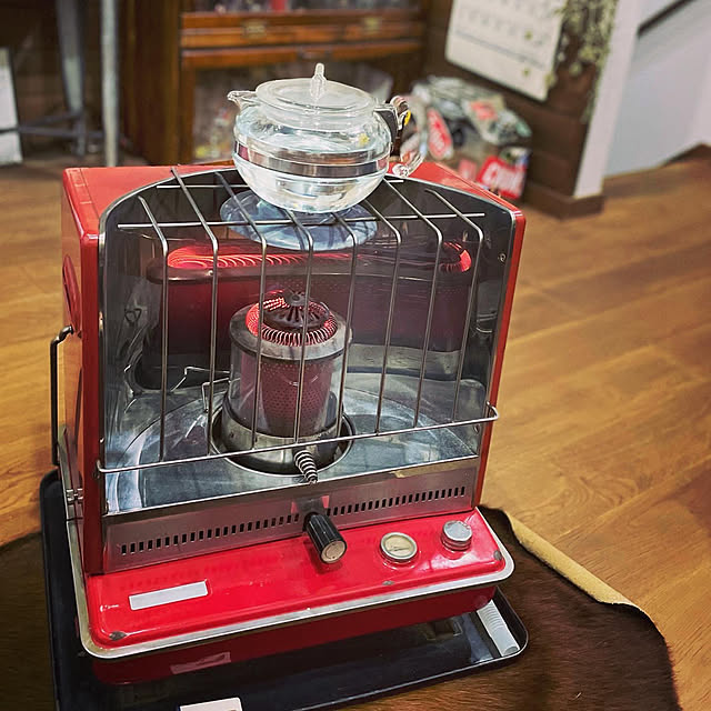 昭和レトロ わが家の暖房器具・ストーブのおしゃれなインテリア 昭和レトロ わが家の暖房器具・ストーブのおしゃれなインテリア