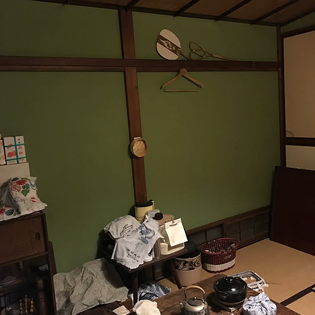 部屋全体/長谷園の土鍋/昔のテーブル/お祖母ちゃんの茶箪笥/ヨット魔法瓶...などのインテリア実例 - 2018-03-01 09:34:27