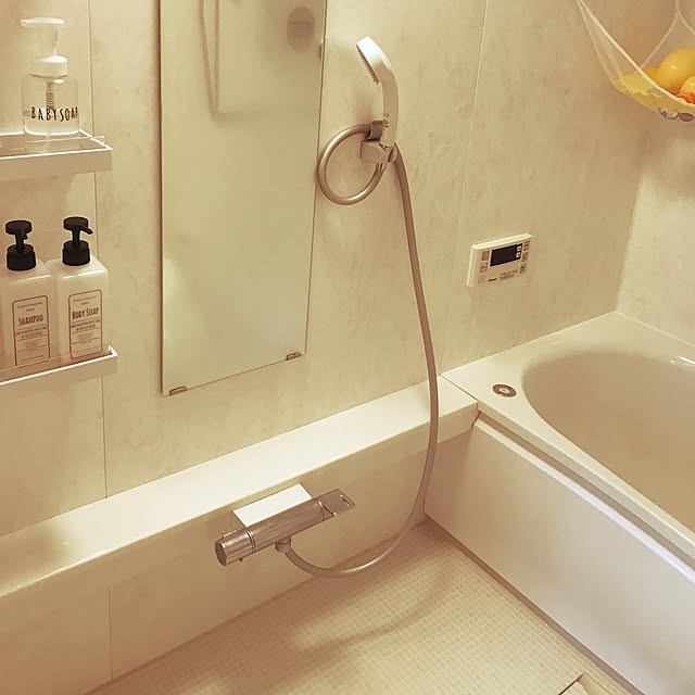 TOTO お掃除浴槽の商品を使ったおしゃれなインテリア実例 TOTO お掃除浴槽の商品を使ったおしゃれなインテリア実例