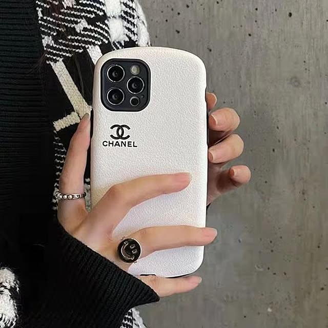 CHANEL Iphone 13プロマックスカバー/シャネル アップル アイフォン13ケース/机のインテリア実例 - 2021-11-04 17:40:50