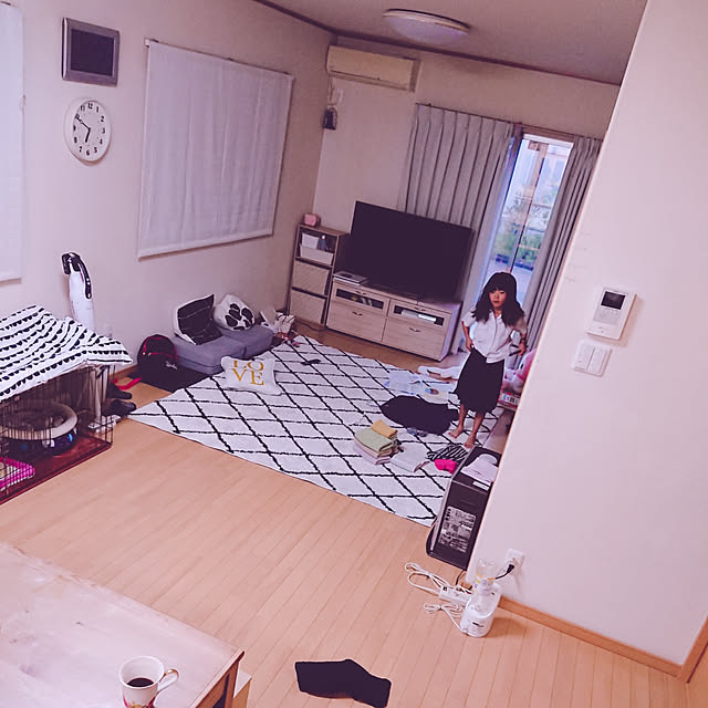 部屋全体/おはようございます(*´˘`*)♡/朝イチげんなりw/汚いお部屋/すっきり暮らしたい...などのインテリア実例 - 2019-04-10 07:11:51