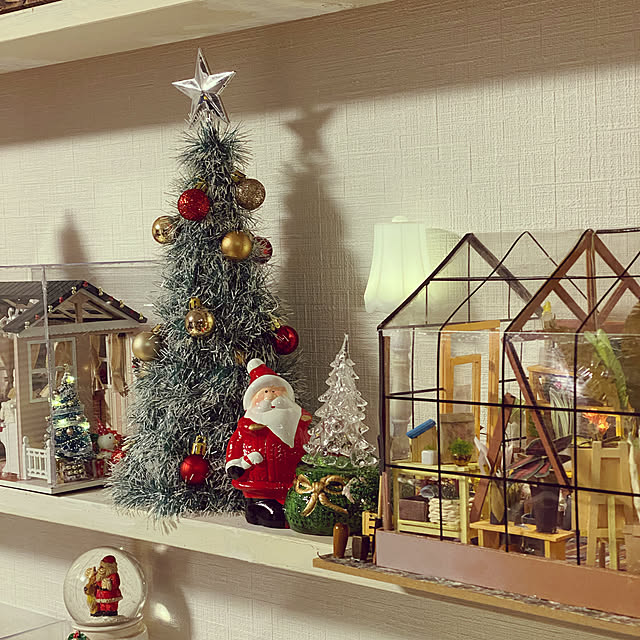 ハンドメイド雑貨/棚DIY/カメラマークだらけ/クリスマスディスプレー/ベッド周りのインテリア実例 - 2020-12-20 08:49:37