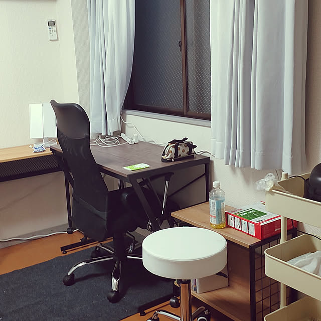 masamiki.2022の-《"4年連続" 最も売れた オフィスチェア 》選べるアーム2タイプ 腰楽ランバーサポート 床傷防止PUキャスター 肘付き メッシュ ハイバック コンパクト デスクチェア オフィスチェアー パソコンチェア ワークチェア 椅子 チェアの家具・インテリア写真