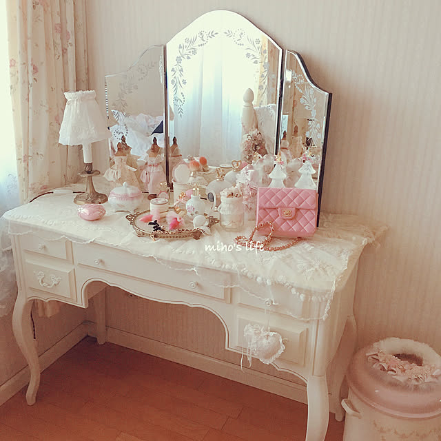 ローラアシュレイ ドレッサーのおすすめ商品とおしゃれな実例 ローラアシュレイ ドレッサーのおすすめ商品とおしゃれな実例