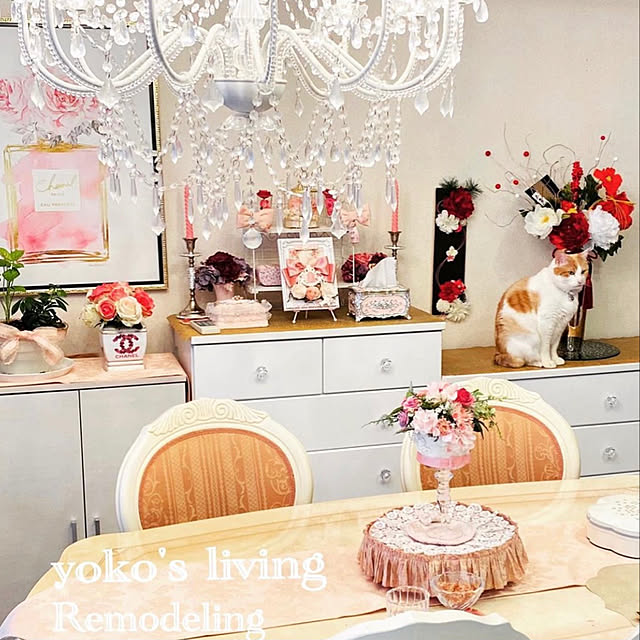 ねこのいる日常/お正月ディスプレイ/ねこのいる風景/ロココ調家具/ロココ調インテリア...などのインテリア実例 - 2021-01-10 05:43:10