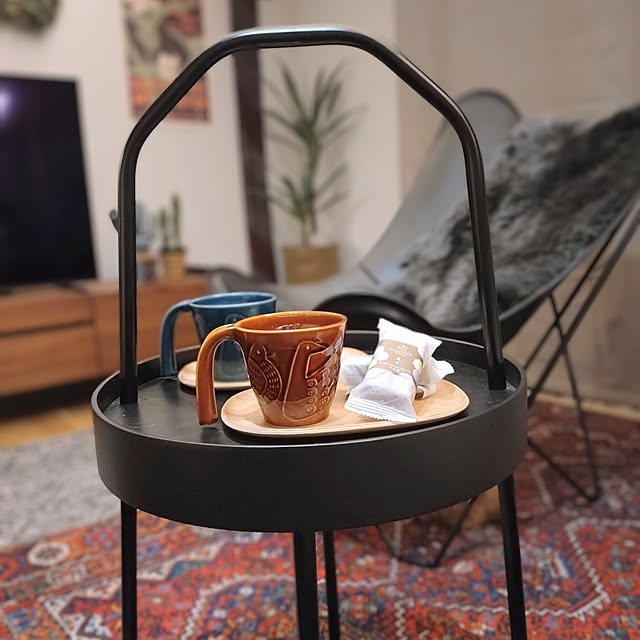 マグカップ/波佐見焼 マグ/ゴディバ/ティータイム☕️/机のインテリア実例 - 2025-01-25 21:38:57