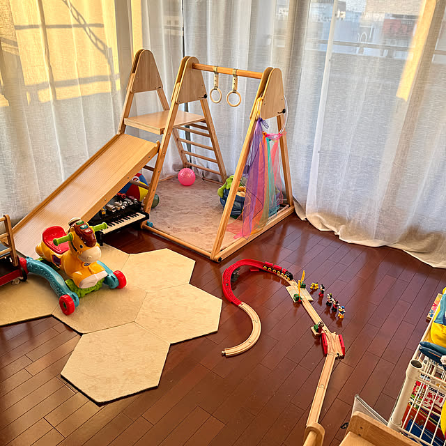 部屋全体/日の光/子供部屋/トミカ/木馬...などのインテリア実例 - 2025-05-03 08:43:29