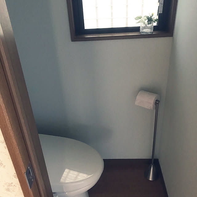 umeko100kgの-Umbra　PINNACLE　TOILET　PAPER　STAND　ピナクル　トイレットペーパースタンド／アンブラ【送料無料】【GK】【あす楽】の家具・インテリア写真