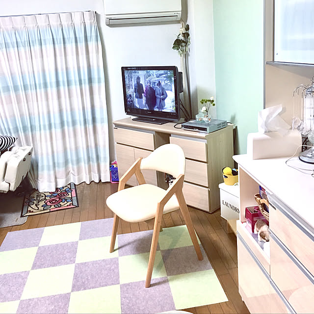 玄関/入り口/ウニコのカーテン/ダイニングチェア/コロコロケース/パモウナテレビ台...などのインテリア実例 - 2019-01-18 21:57:58