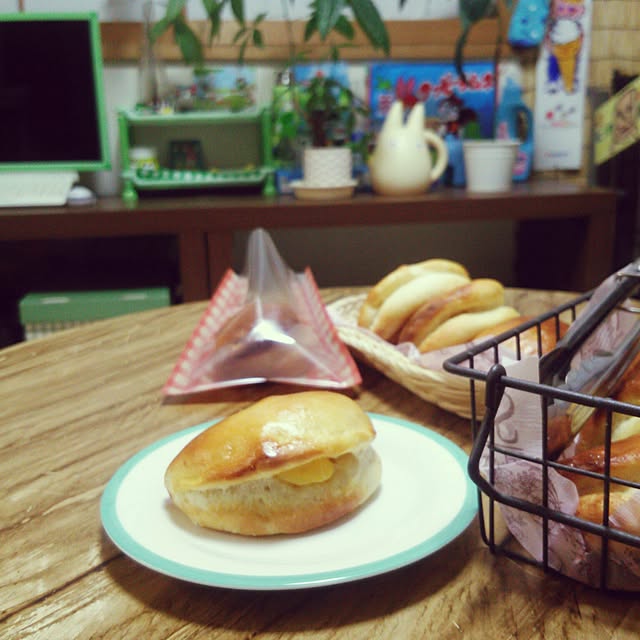 机/ごちゃごちゃ/昭和レトロ/手作りパン/ちゃぶ台のインテリア実例 - 2017-04-13 20:51:47
