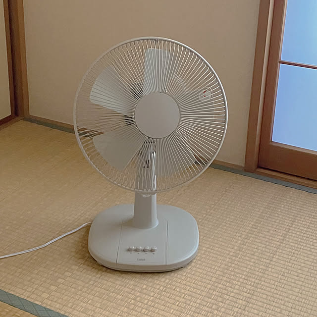 RoCoのユアサプライムス株式会社-ユアサプライムス リビング扇風機 YT-3011F 5枚羽根 30cm羽根 コンパクト ロータイプ お座敷扇 YT3011F YUASAの家具・インテリア写真