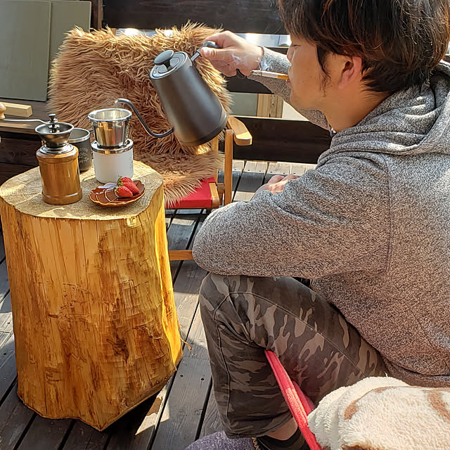 切り株 DIYテーブルのインテリア・手作りの実例 ｜ RoomClip