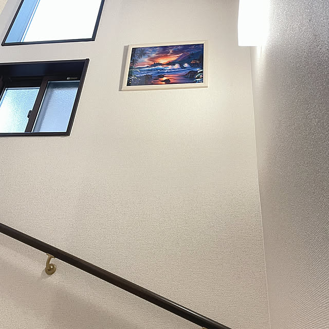 ラッセン/階段からの眺め/絵画のある生活/階段吹き抜け/階段の照明...などのインテリア実例 - 2023-04-15 18:06:04
