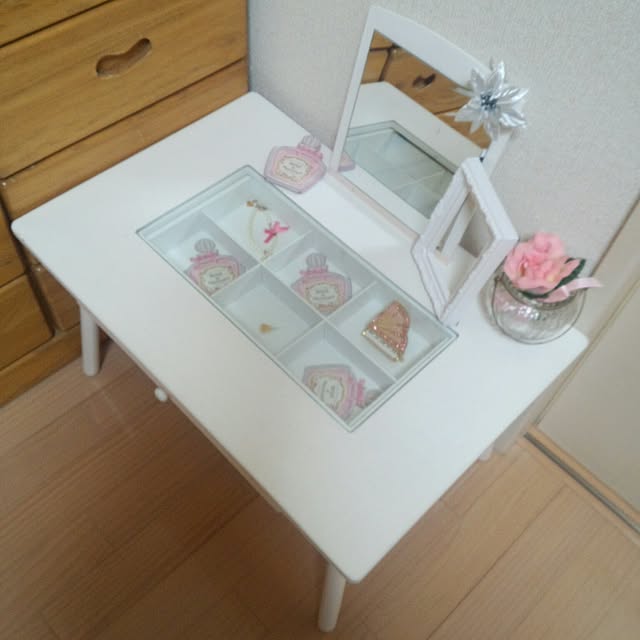ドレッサー ローラアシュレイのおすすめ商品とおしゃれな実例 ドレッサー ローラアシュレイのおすすめ商品とおしゃれな実例