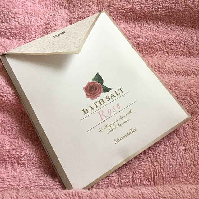 バス/トイレ/気持ちが嬉しいのです♡/まあ誕生日が嬉しい歳でもないですが/薔薇のバスソルト/Afternoon Tea LIVINGのインテリア実例 - 2017-05-07 16:24:28