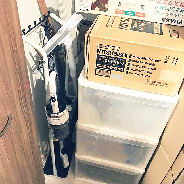 TOSHIBA サイクロン掃除機 VC-C11 シルバー(東芝ライフスタイル TOSHIBA サイクロン掃除機 VC-C11 シルバー(東芝ライフスタイル