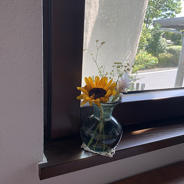 ひまわり 花瓶のお花のおすすめ商品とおしゃれな実例 ひまわり 花瓶のお花のおすすめ商品とおしゃれな実例