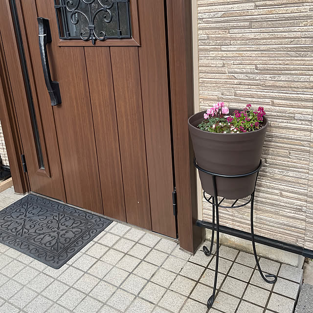 玄関/入り口/プランタースタンド/花台/この秋、買ってよかったもの/庭...などのインテリア実例 - 2025-11-24 13:00:31