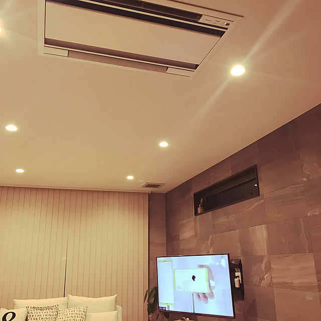 Panasonic空気清浄機/ダイキンエアコン/Panasonic 照明/エコカラットの壁/バーチカルカーテン...などのインテリア実例 - 2020-09-18 21:57:54