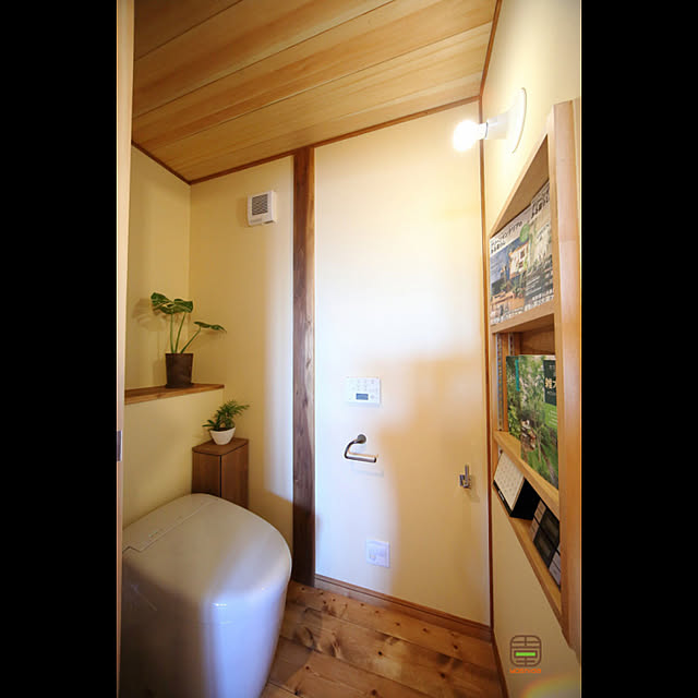 バス/トイレ/トイレ/電球/ナチュラル/観葉植物...などのインテリア実例 - 2019-05-09 11:29:46