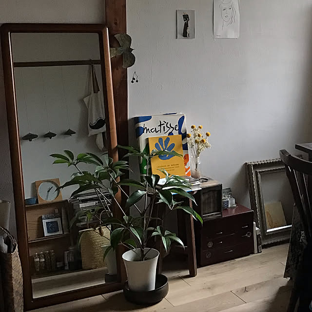 鏡/額縁/木の実のランプ/無垢材/植物のある暮らし...などのインテリア実例 - 2021-06-16 10:35:17