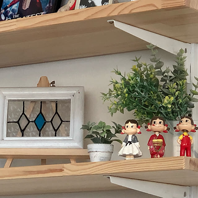 棚/ペコちゃん/ガラス絵の具/セリア/DIY...などのインテリア実例 - 2019-02-02 08:27:41