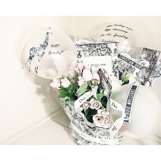 部屋全体/花のある暮らし/いいね&コメント嬉しい♡/ディオール/お花のある暮らしのインテリア実例 - 2024-05-19 15:35:38