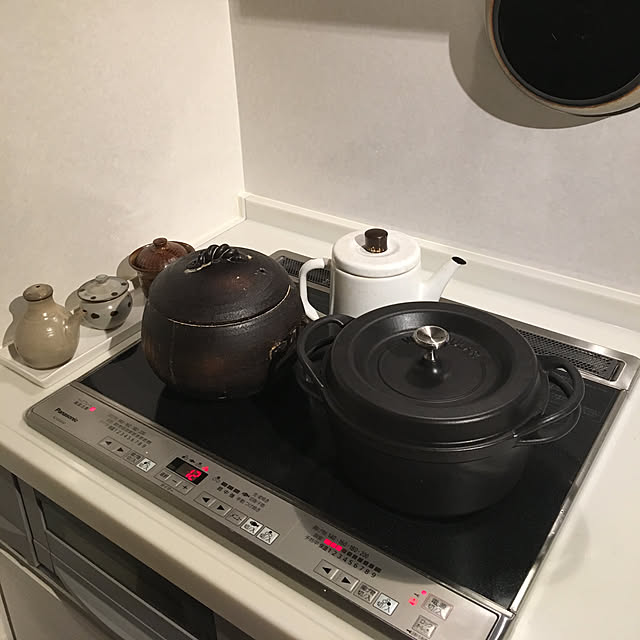 tamagodenのバーミキュラ-バーミキュラ 鋳物ホーロー鍋 22cm パールホワイト 無水調理 専用レシピブック付 オーブンポットラウンド PWH22Rの家具・インテリア写真