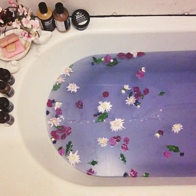 aki307の-LUSH ラッシュ カラマズー 洗顔料 自然派化粧品 アーモンド ホホバオイル 髭 メンズも 天然成分 酵素たっぷり カプアスバター KALAMAZOO [サンプルセット] (90g)の家具・インテリア写真