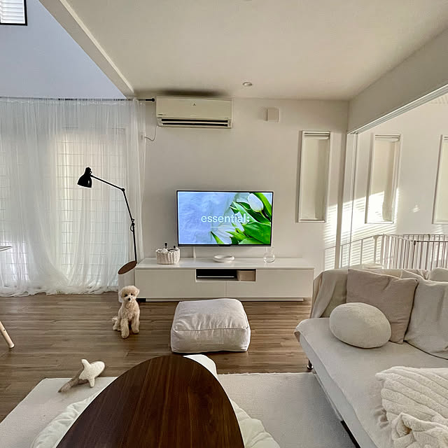部屋全体/韓国インテリア/壁掛けテレビ/壁掛けテレビDIY/ホワイト×ウッド...などのインテリア実例 - 2024-04-04 21:59:30