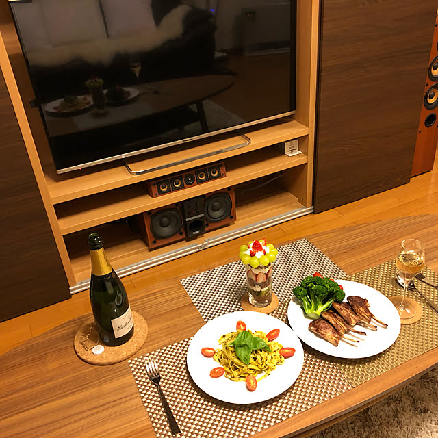 IKEA 365+/クリスマス/IKEA/IKEAのファー/机のインテリア実例 - 2021-12-25 23:38:51