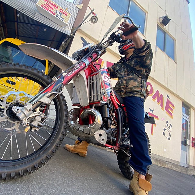 barber/男前計画化/バイクのある生活/ベッド周りのインテリア実例 - 2022-05-21 20:39:09