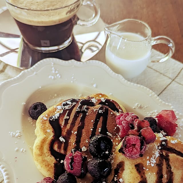 机/わたしの休日のすごし方/パンケーキ/日曜日の朝/我が家のメンズ不評な朝食...などのインテリア実例 - 2025-05-04 09:40:21