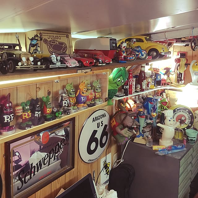 リビング ロカビリーのおしゃれなインテリア・部屋・家具の実例 リビング ロカビリーのおしゃれなインテリア・部屋・家具の実例