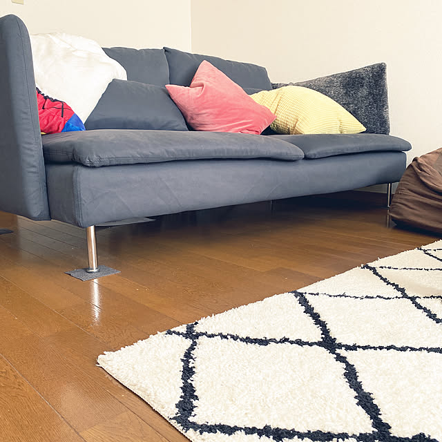 chanayaのイケア-【クッションのみ】IKEA イケア インナークッション オフホワイト 白 50x50cm フェザー綿 n80262192 FJADRAR フィェドラールの家具・インテリア写真