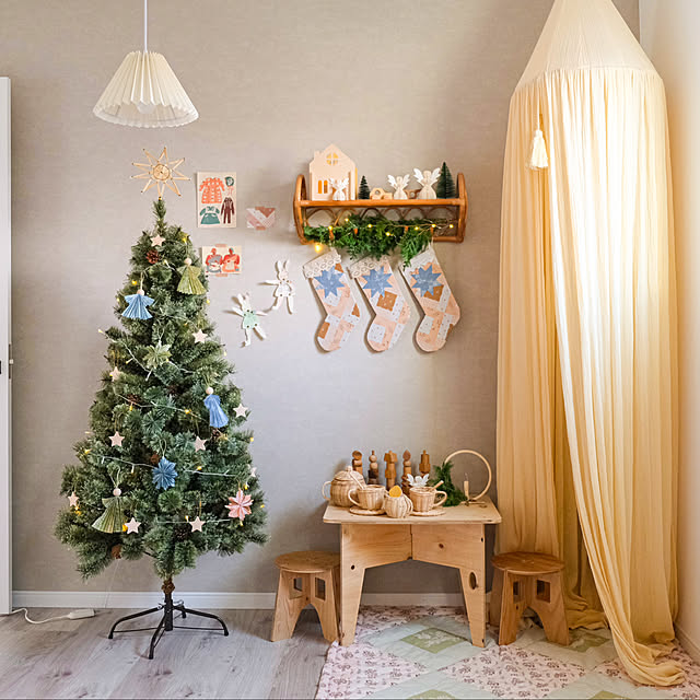 子供部屋 クリスマスのおしゃれなインテリアコーディネート