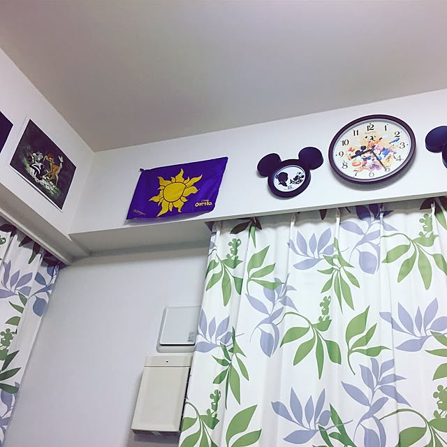 壁/天井/いぬと暮らす/いいね！ありがとうございます◡̈♥︎/壁に絵をたくさん飾る/ミッキーのカーテン...などのインテリア実例 - 2016-11-03 06:21:01