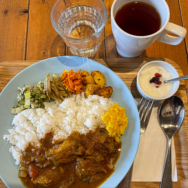 本が沢山ありますが皆携帯してます/小さいカレー屋さん/チキンカレー/雪2℃/とても寒いです...などのインテリア実例 - 2023-02-14 13:13:49