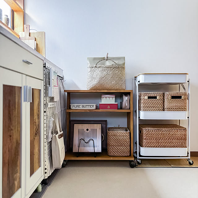 キッチン/ニトリのラタンバスケット/無印良品のカゴ/DIY棚/ボール型キャスター...などのインテリア実例 - 2025-12-06 14:52:40