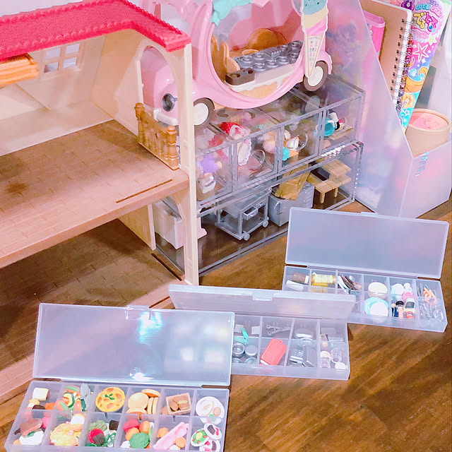 無印良品/小物ディスプレイ/小物収納/シルバニアファミリー/机のインテリア実例 - 2021-08-13 22:53:56