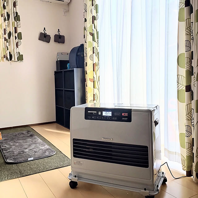 机/わが家の暖房器具・ストーブ/見てくださってありがとうございます/いいねいつもありがとうございます♡/石油ファンヒーターのインテリア実例 - 2022-01-16 13:26:32