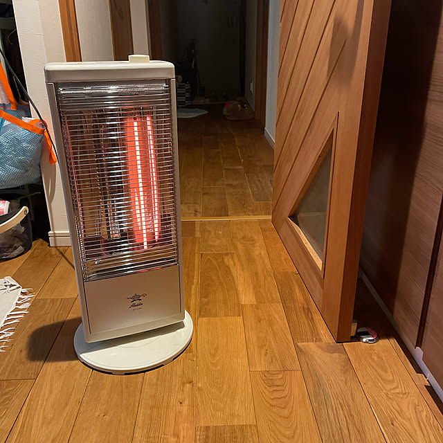 玄関/入り口/アラジン電気ストーブ/冬/暖房器具のインテリア実例 - 2025-01-06 10:50:27