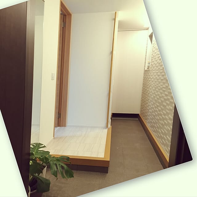 玄関/入り口/土間収納/ファミリー玄関・来客玄関に分けてスッキリ/エコカラット/シンプル...などのインテリア実例 - 2016-07-06 23:12:04