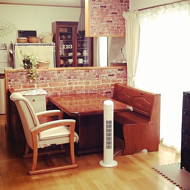 リビング/室内グリーン/ダイソー/レンガシート/カフェ風...などのインテリア実例 - 2015-08-30 04:32:43