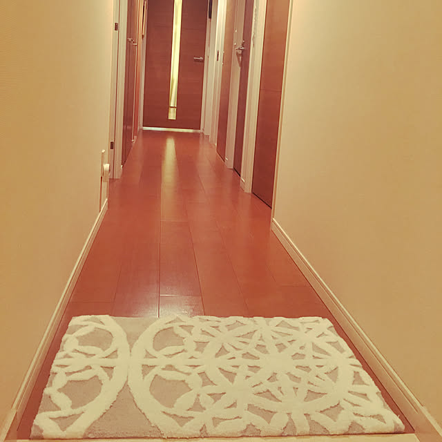 rumirumiの-【TOM5012】（旧TOM4911）玄関マット おしゃれ 50x80cm 北欧 マット ラグ アクセントマット 丸洗い ウォッシャブル デザイン 室内 滑り止め モダン かわいい エントランス インテリア 東リマット 東リラグ ベージュ アイボリー dcsの家具・インテリア写真