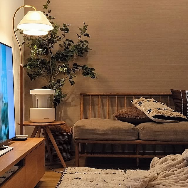 明かりを楽しむ/好きなものに囲まれて暮らす/お気に入りに囲まれた暮らし/暮らしを整える/間接照明のある暮らし...などのインテリア実例 - 2026-03-16 20:05:56