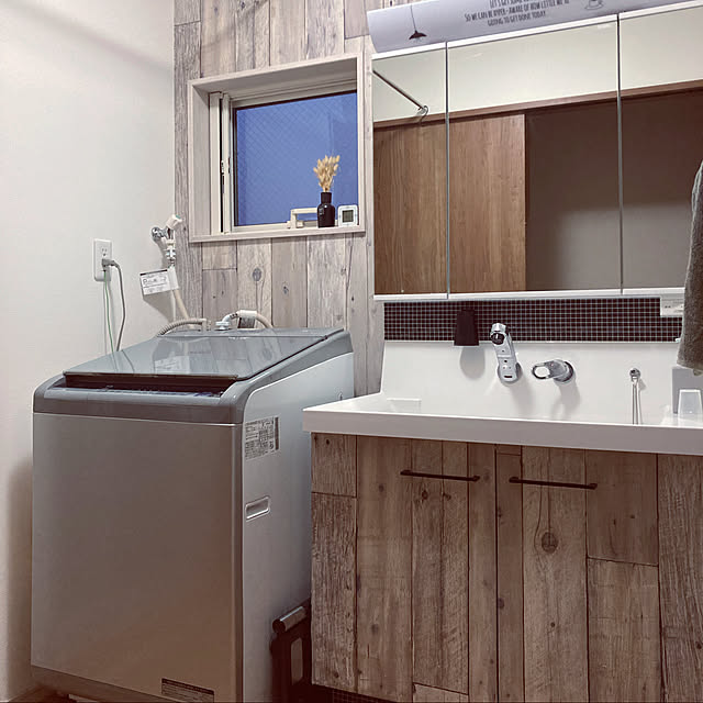 化粧台の扉は壁紙貼りました/シンプル/あたるといいな⭐️/モニター応募投稿/バス/トイレのインテリア実例 - 2022-11-02 17:12:25