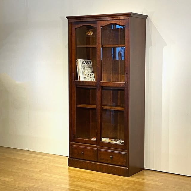 wood-gallery_itsukiの-カバ材 書棚 本棚 引戸 88cmの家具・インテリア写真